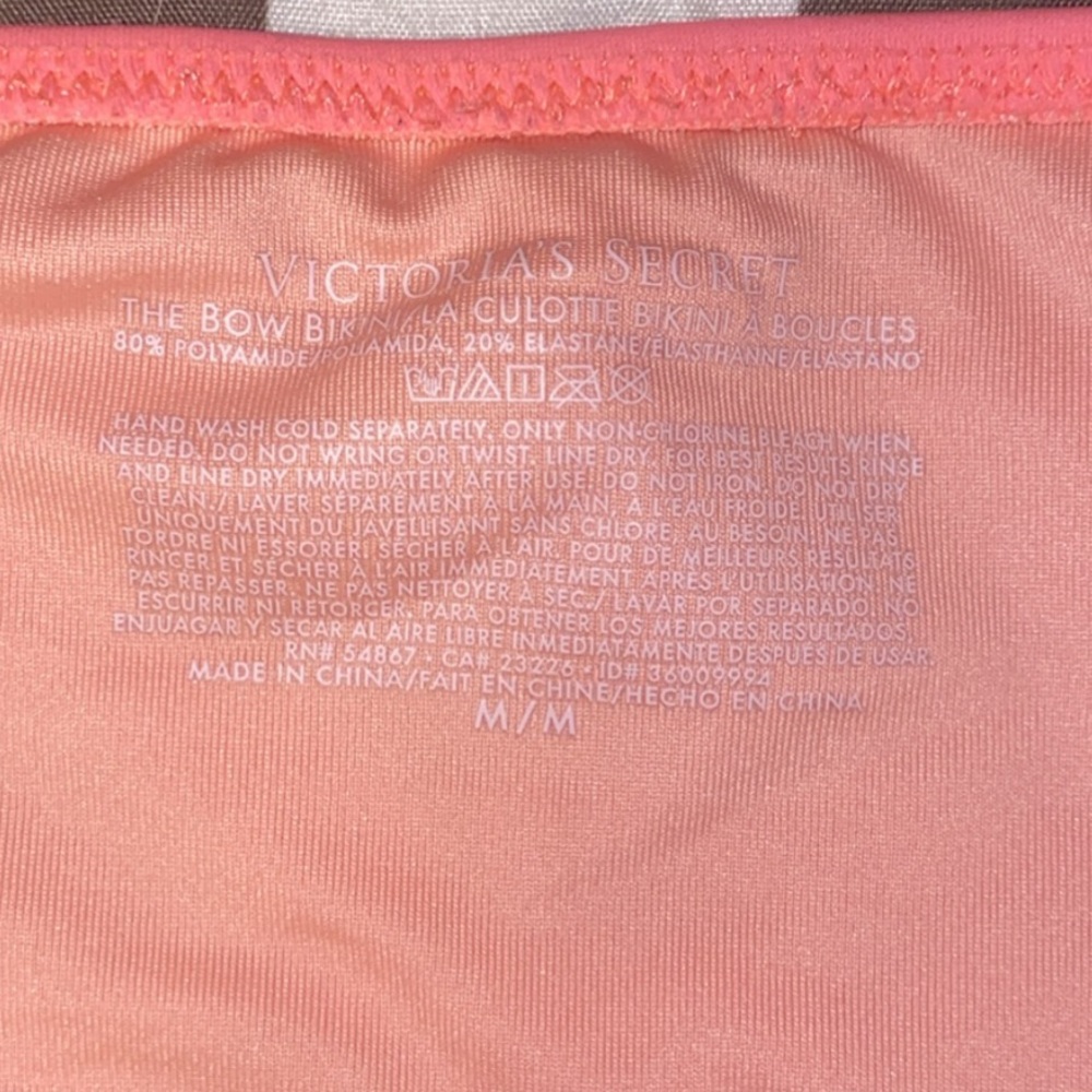 Victoria’s Secret Coral Bikini - Picture 4 of 5